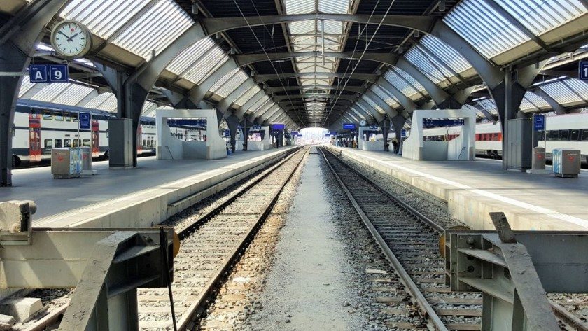 Zürich Hauptbahnhof, where we talked about your future in private dentistry